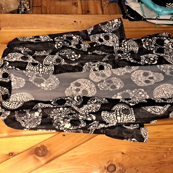 Halloween Skeleton sheer cover top M 20" ptp/ BUNDLE ONLY 2or more items - Picture 1 of 6